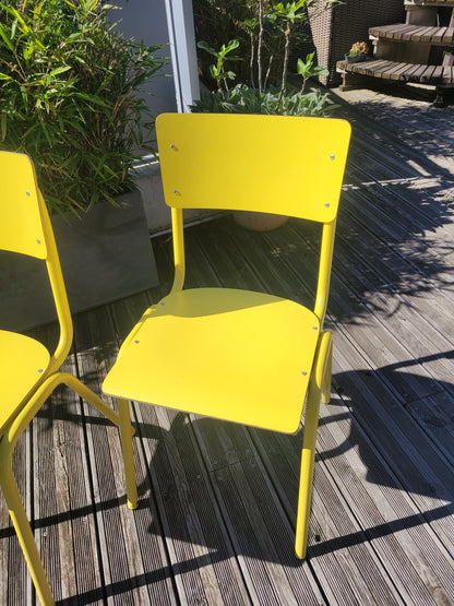 Paire de chaises jaunes en contre-plaqué- Ref 600