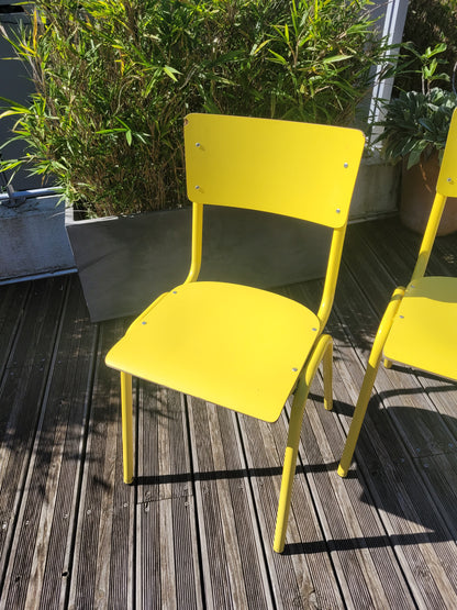 Paire de chaises jaunes en contre-plaqué- Ref 600