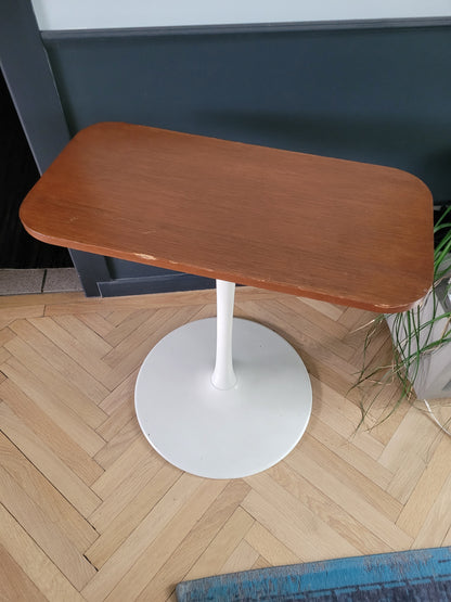 Table pivotante pied tulipe vintage - Ref 858