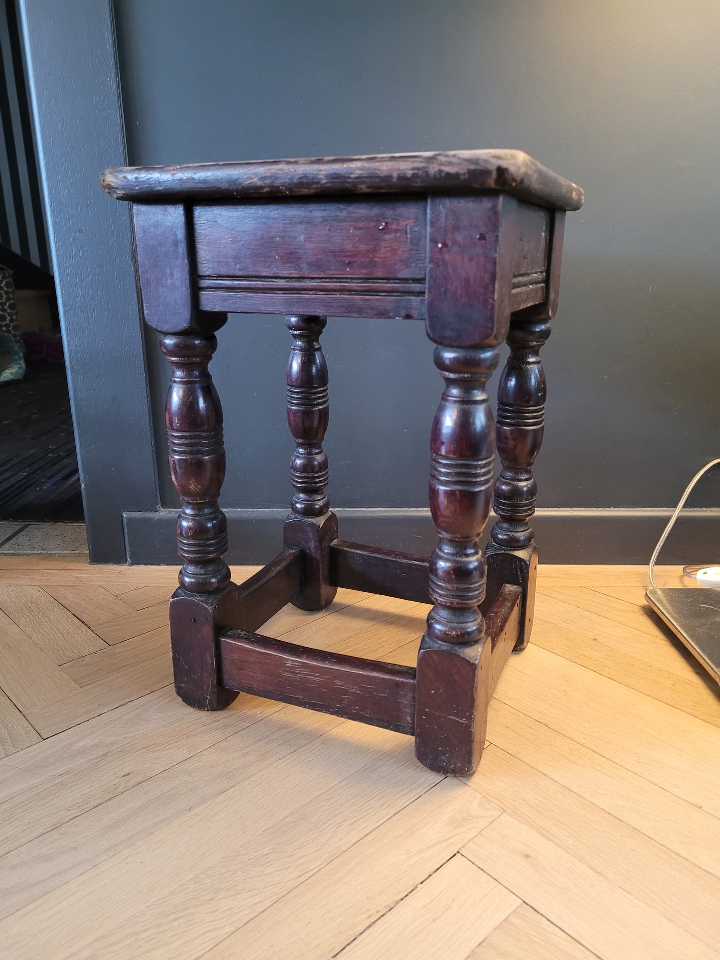 Tabouret ancien en bois pieds tournés- Ref 804