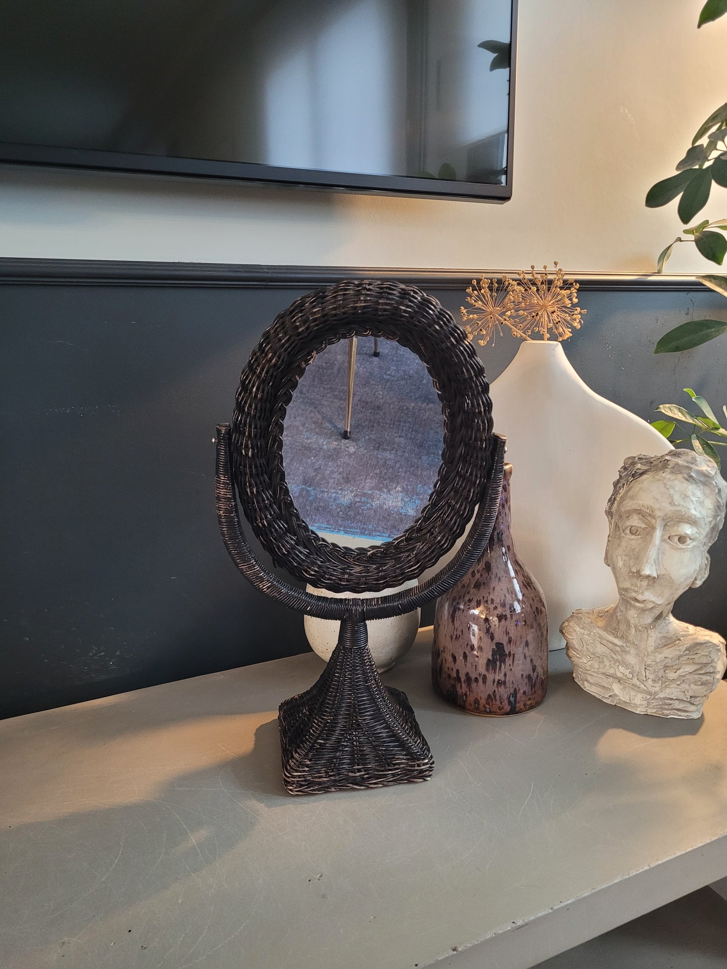 Miroir à poser pivotant en osier noir - Ref 986