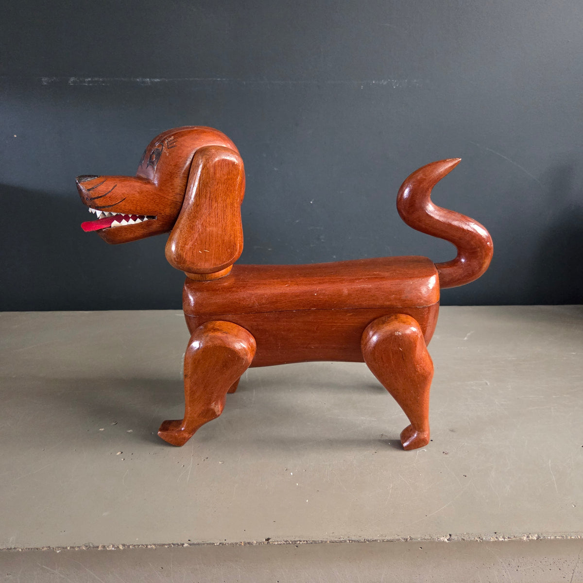 Boîte à bijoux chien en bois articulé - Ref 1419