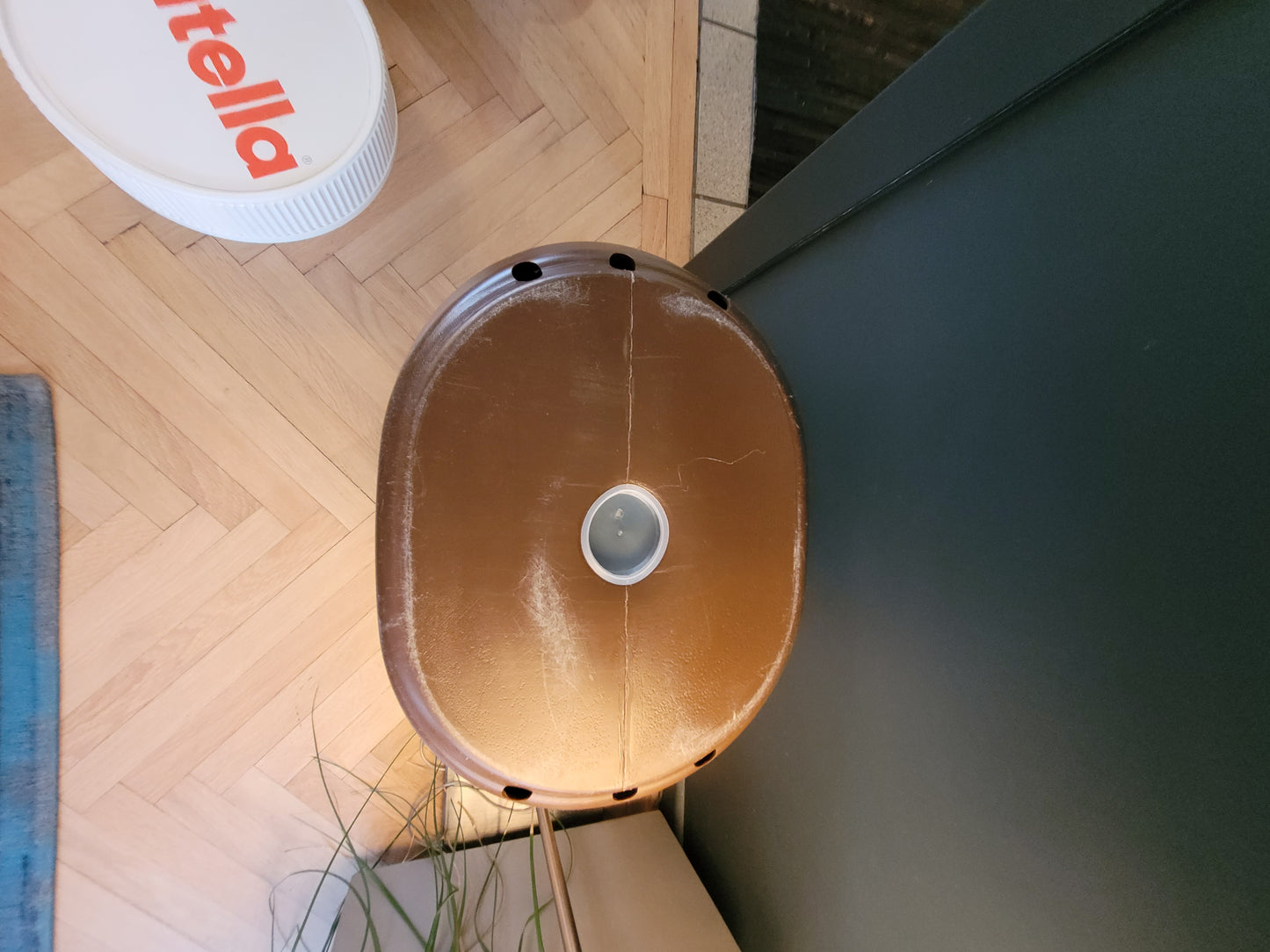 Table d'appoint / coffre Nutella - Ref 627