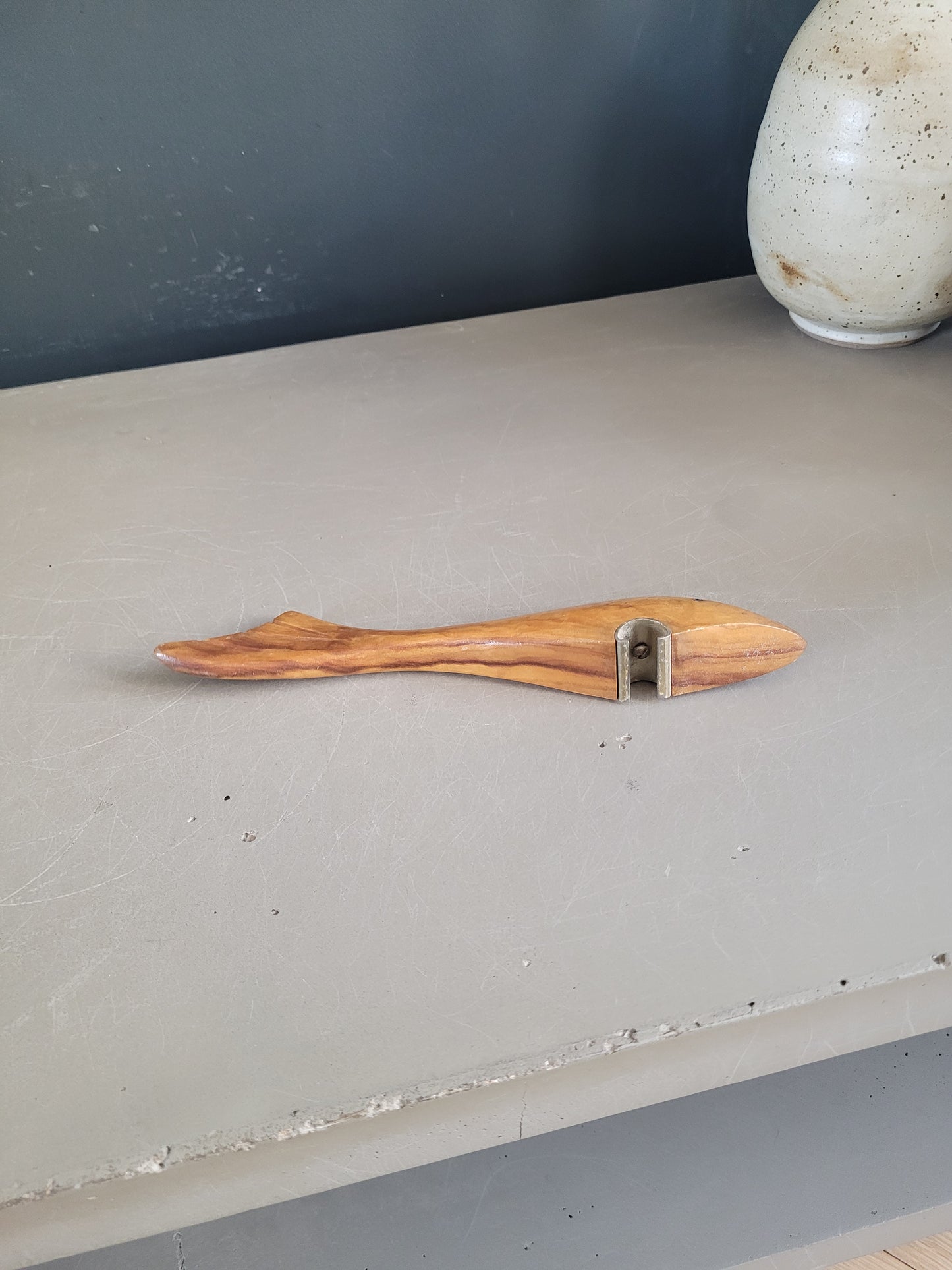 Décapsuleur requin vintage en bois - Ref 884