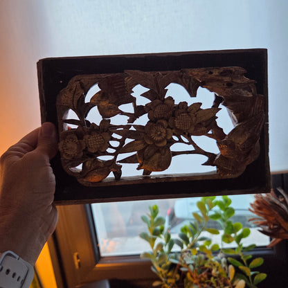Bas relief ajouré en bois sculpté doré - Ref 1372