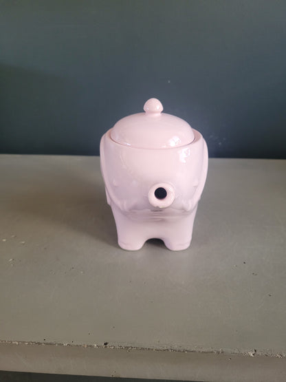 Théière éléphant rose de la faïencerie Sainte Radegonde  - Ref 660
