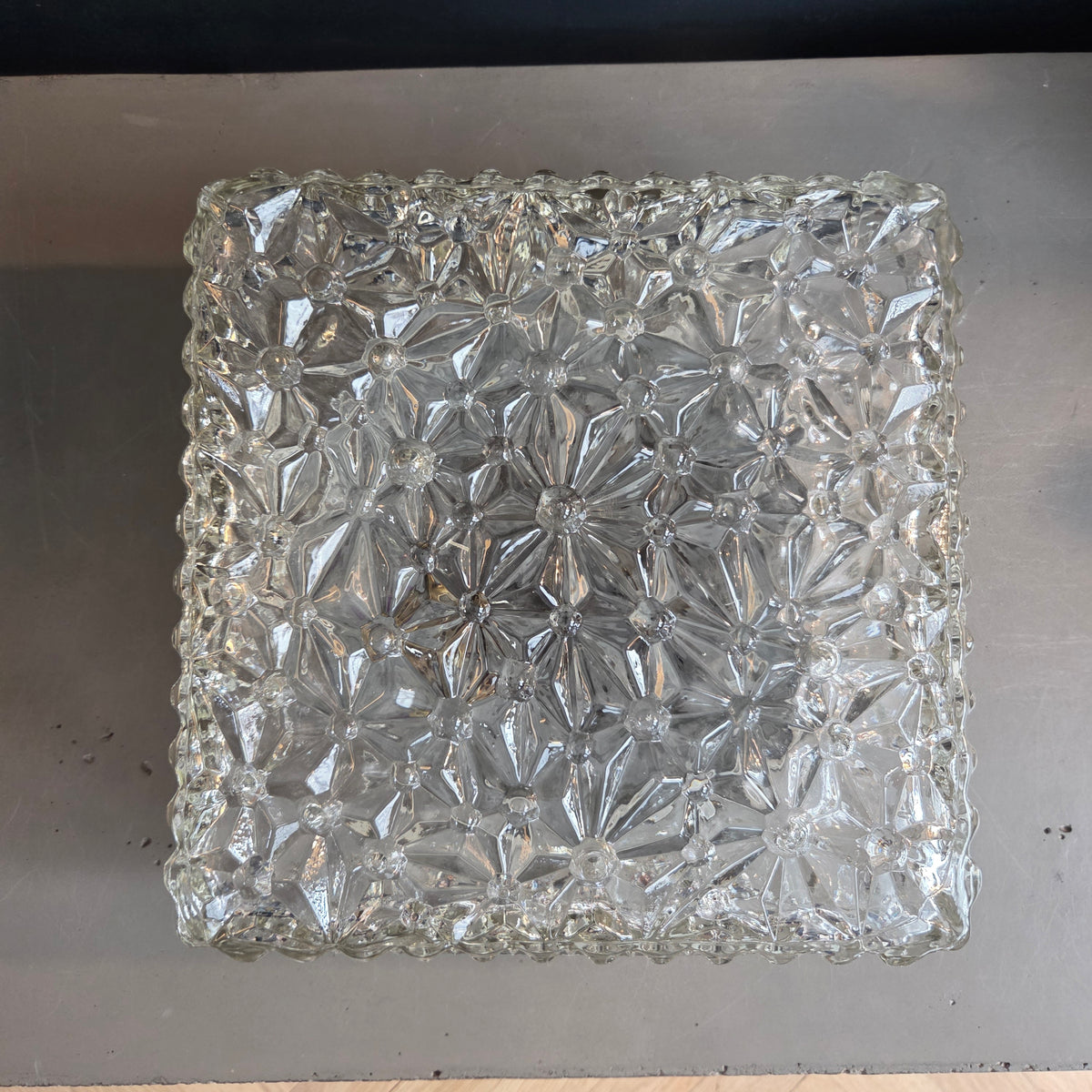 Plafonnier en verre moulé - Ref 1436