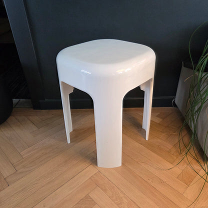 Tabouret - Bout de canapé en plastique blanc vintage - Ref 1412