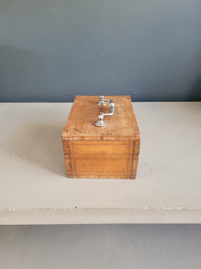 Boîte ancienne en bois - Ref 656