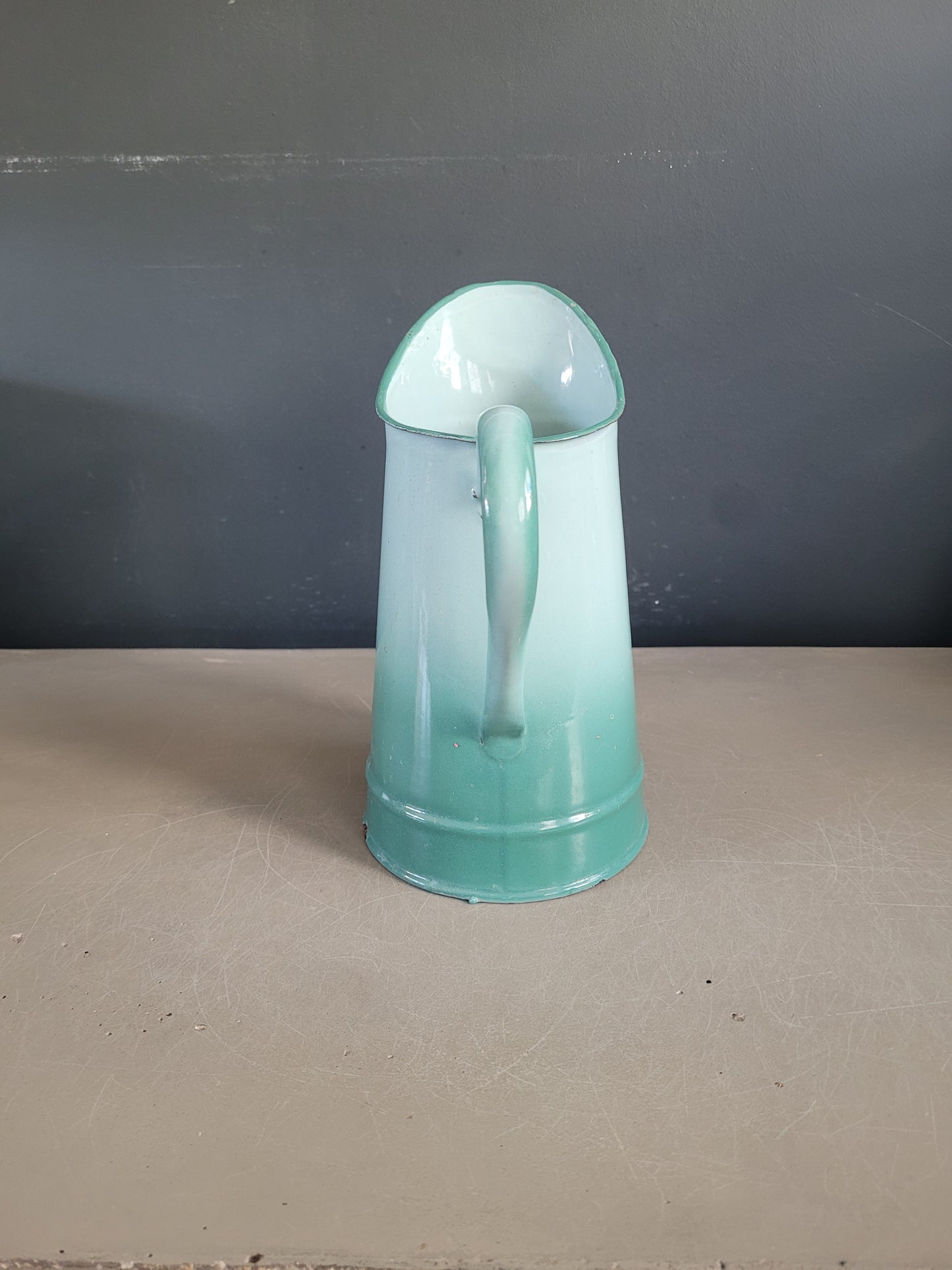 Broc à eau en tôle émaillé - Ref 584