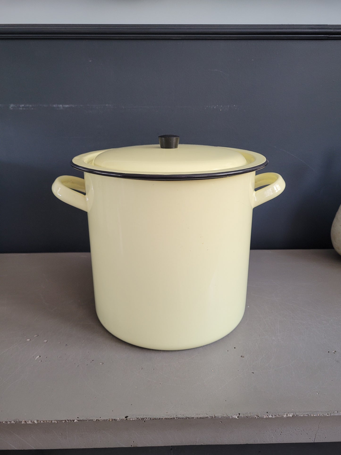 Faitout en tôle émaillée jaune - Ref 1013