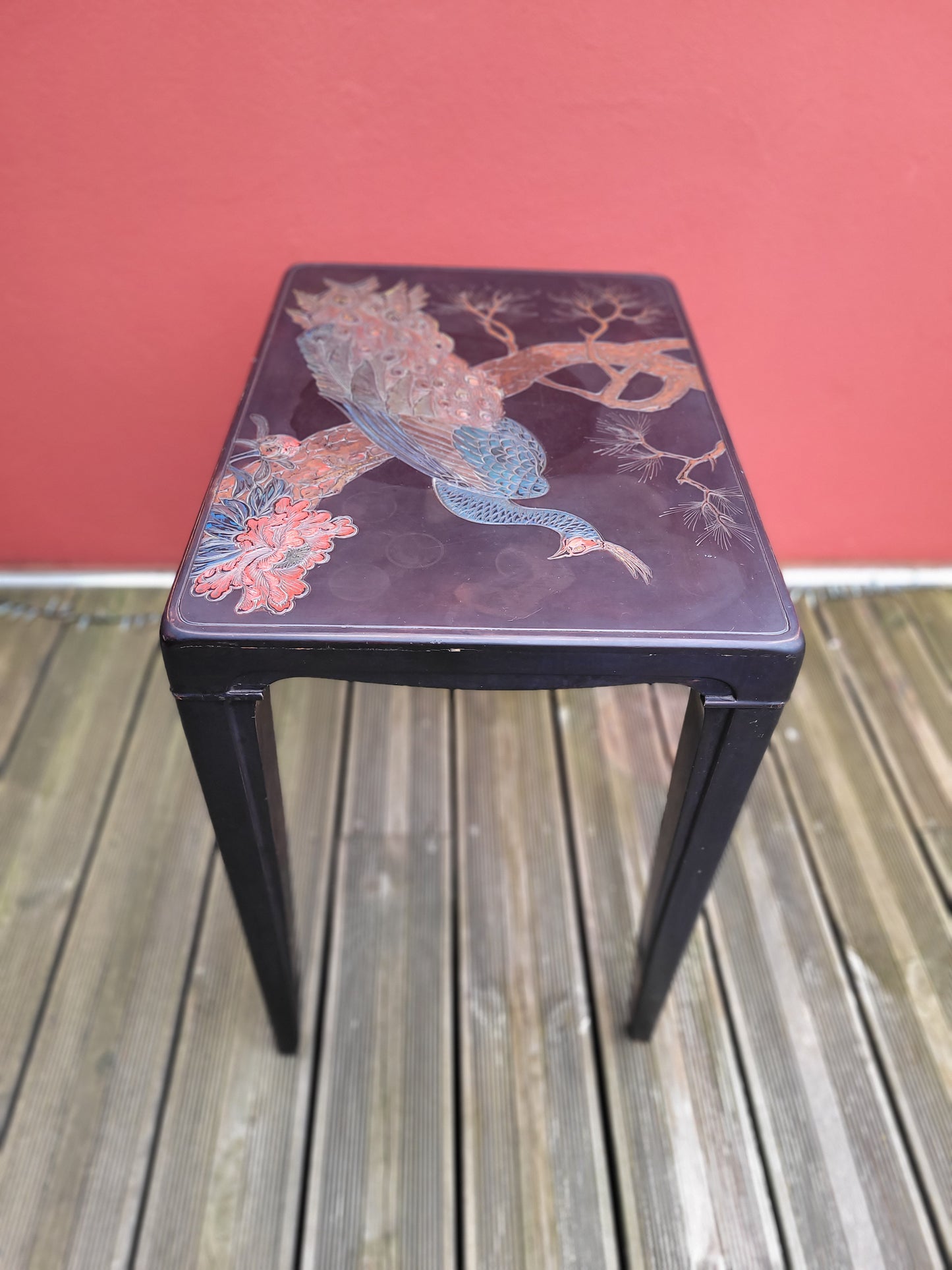 Table japonaise en bois laqué gravé- Ref 621