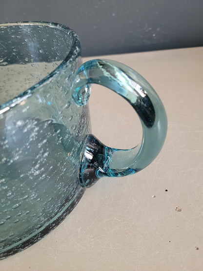 Grand pichet 2L en verre bullé bleu - Ref 654