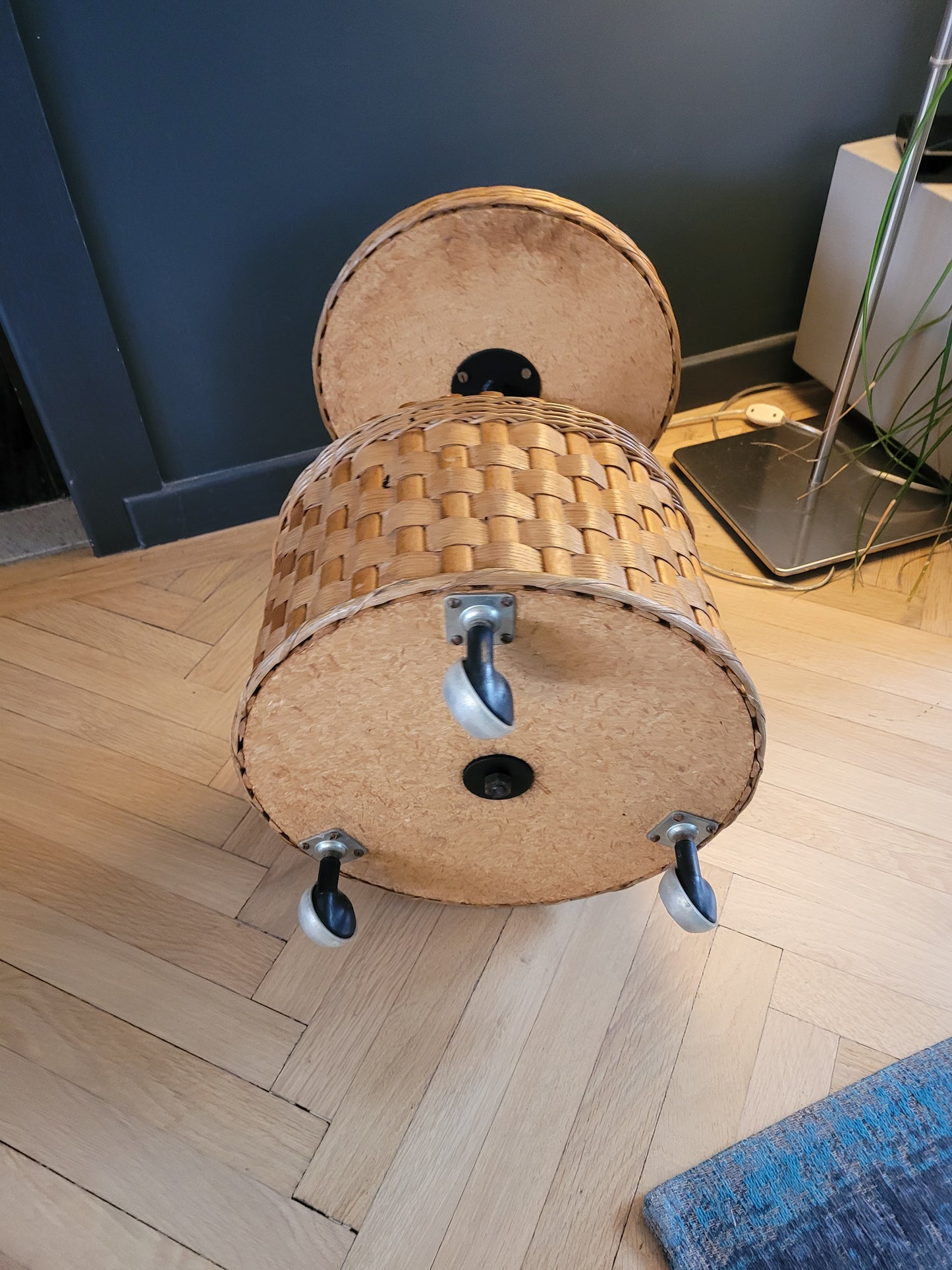 Desserte ronde en rotin et bois - Ref 580
