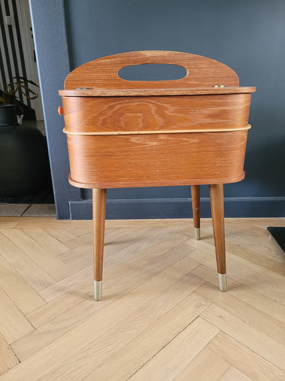 Travailleuse vintage en bois à tiroirs - Boîte à couture- Ref 509