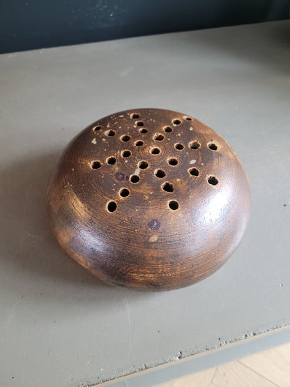 Pique-fleurs coussin vintage en céramique- Ref 808