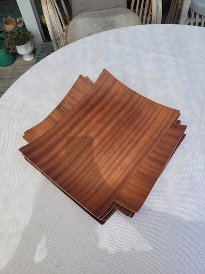 Assiettes de présentation en teck courbé- Lot de 7 - Ref 356