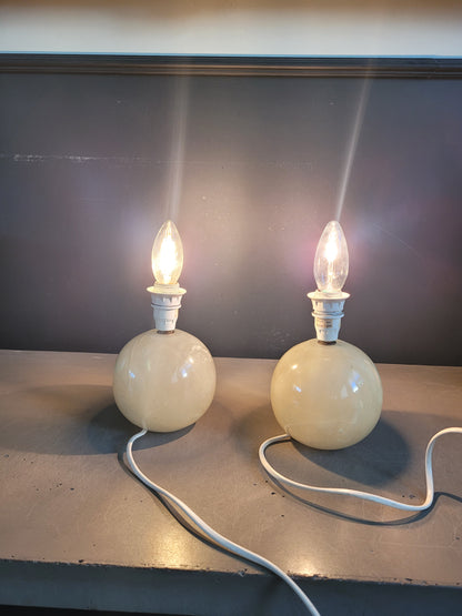 Paire de pieds de lampes boules en albâtre- Ref 639