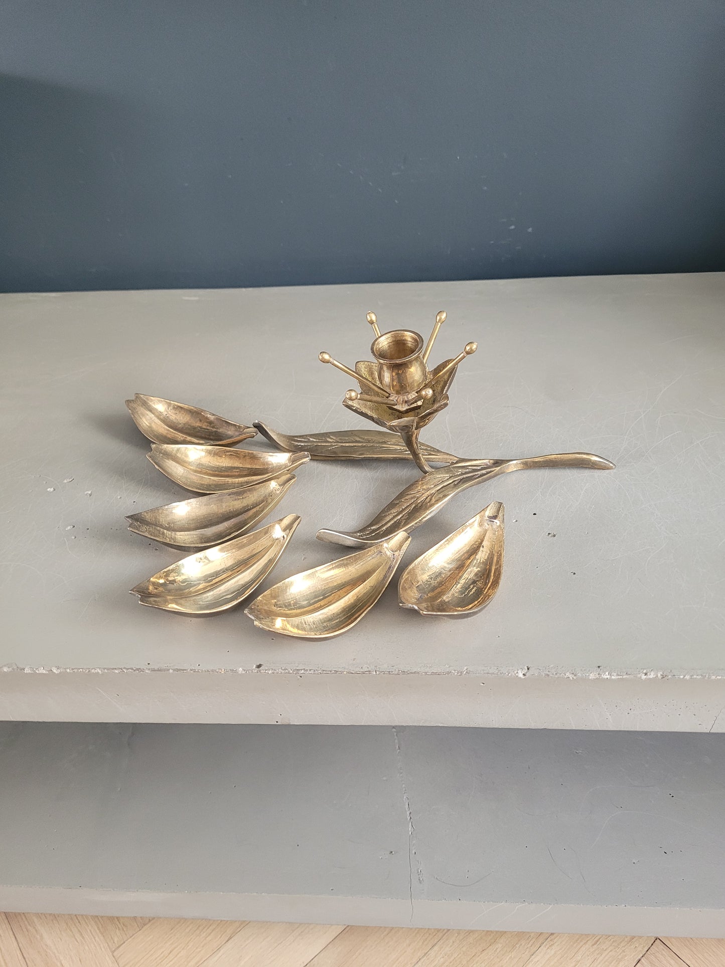 Cendrier-bougeoir fleur en laiton massif - Ref 334