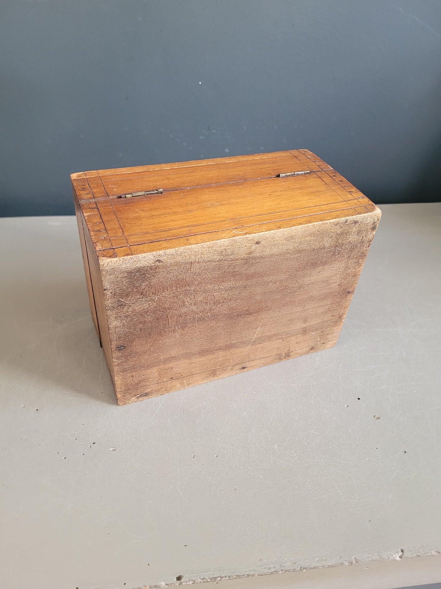 Boîte ancienne en bois - Ref 656