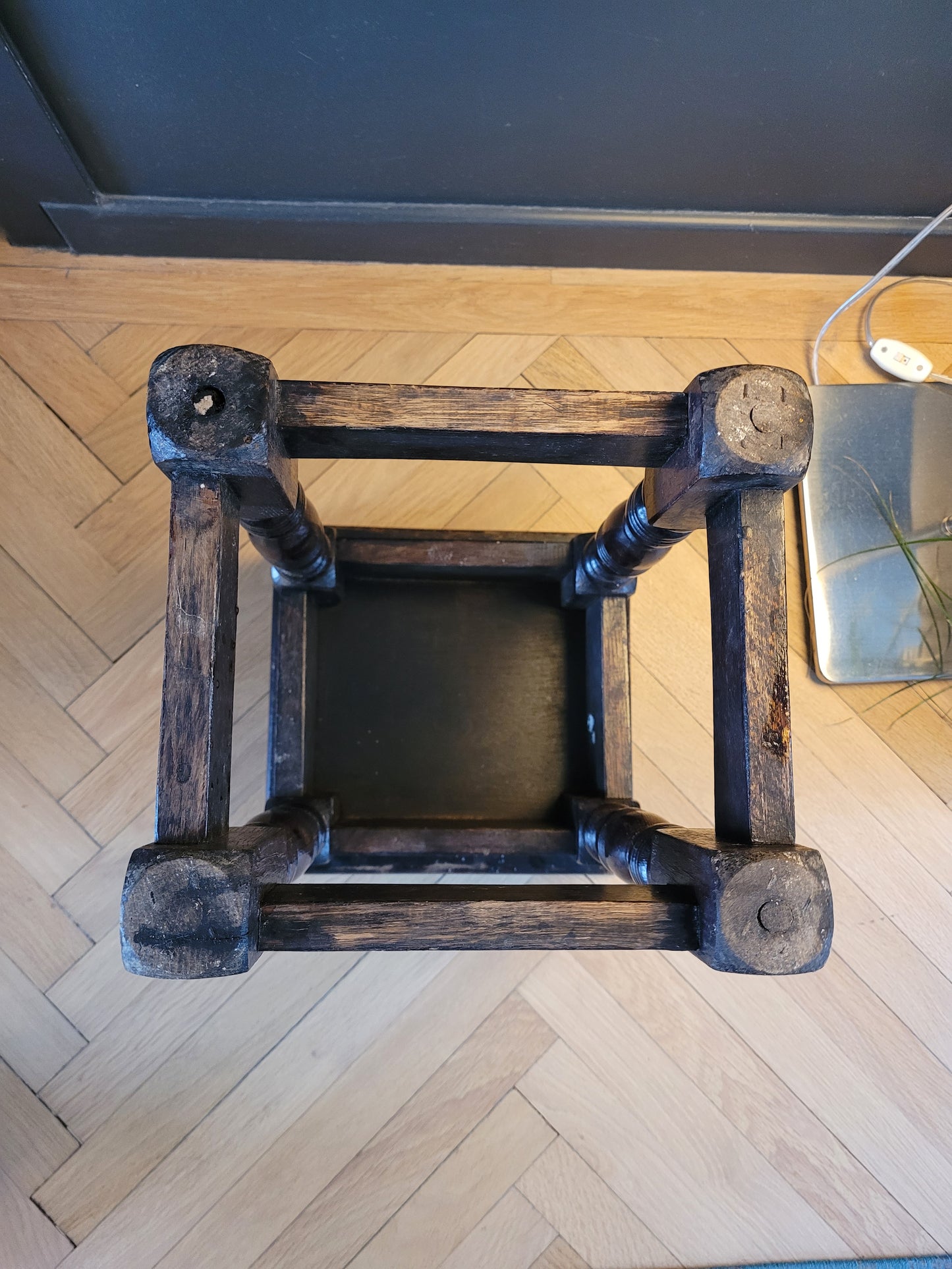 Tabouret ancien en bois pieds tournés- Ref 804