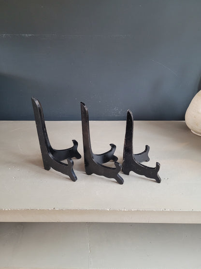 3 supports pour assiettes décoratives- Ref 748