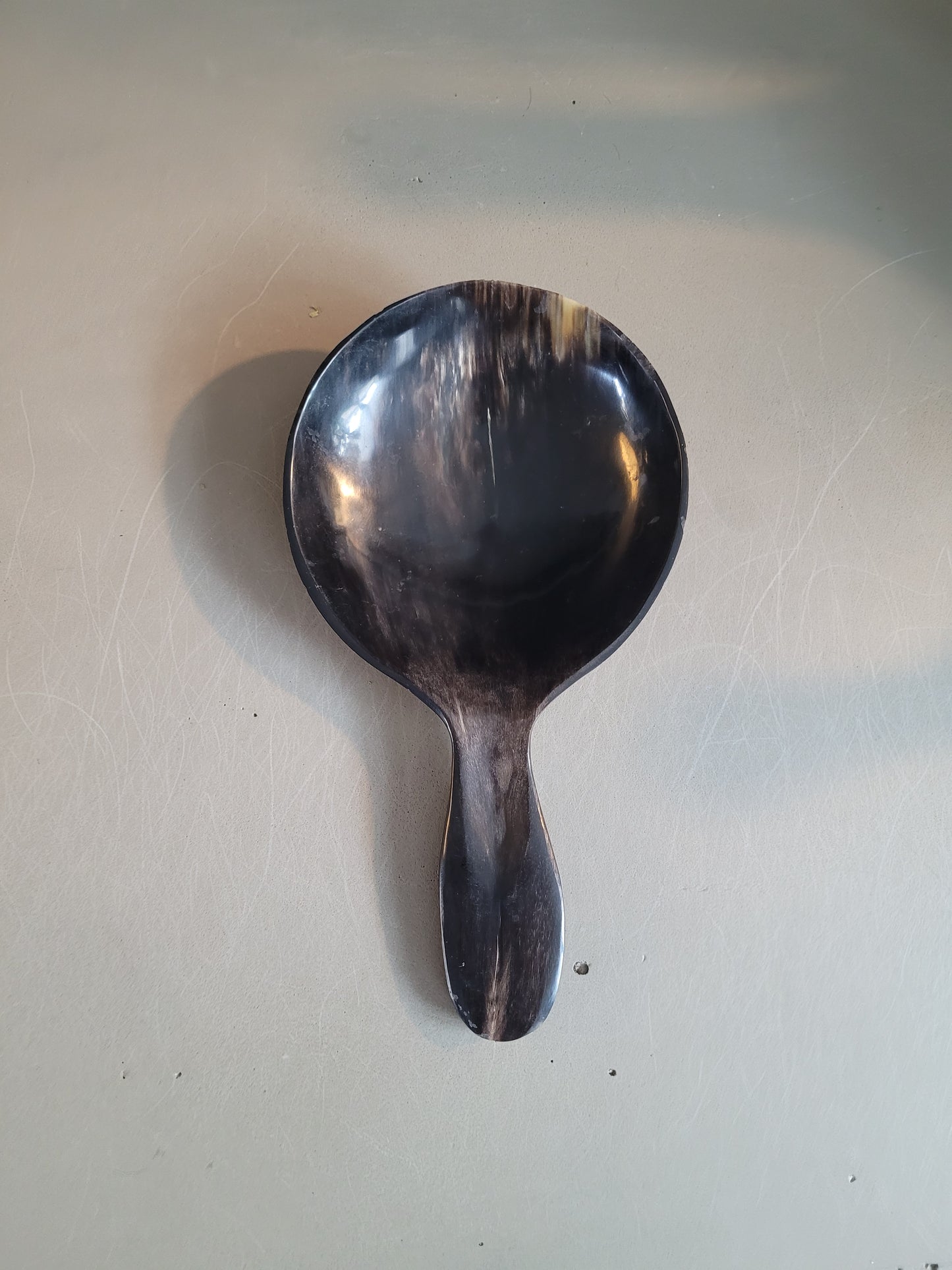 Cuillère à riz en corne noire - Ref 138