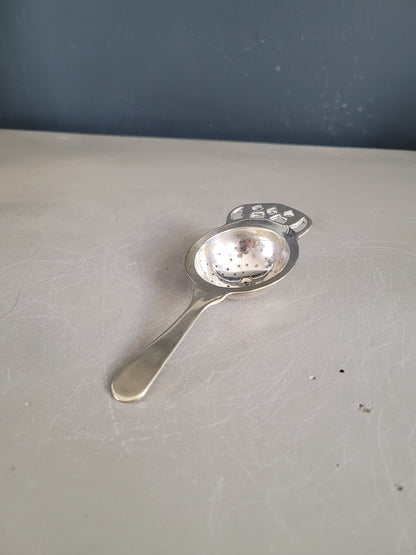 Passe-thé, infuseur en métal argenté- Ref 454