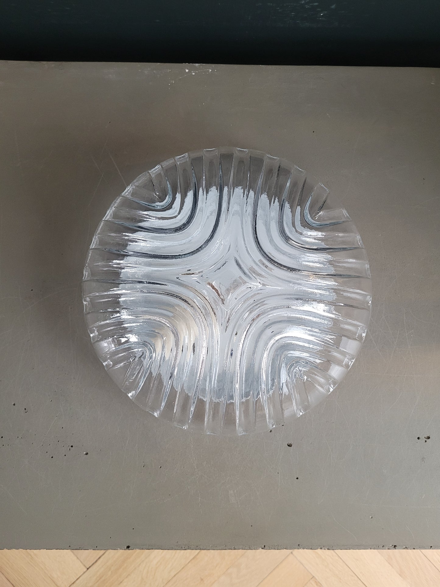 Plafonnier applique en verre moulé- Ref 757