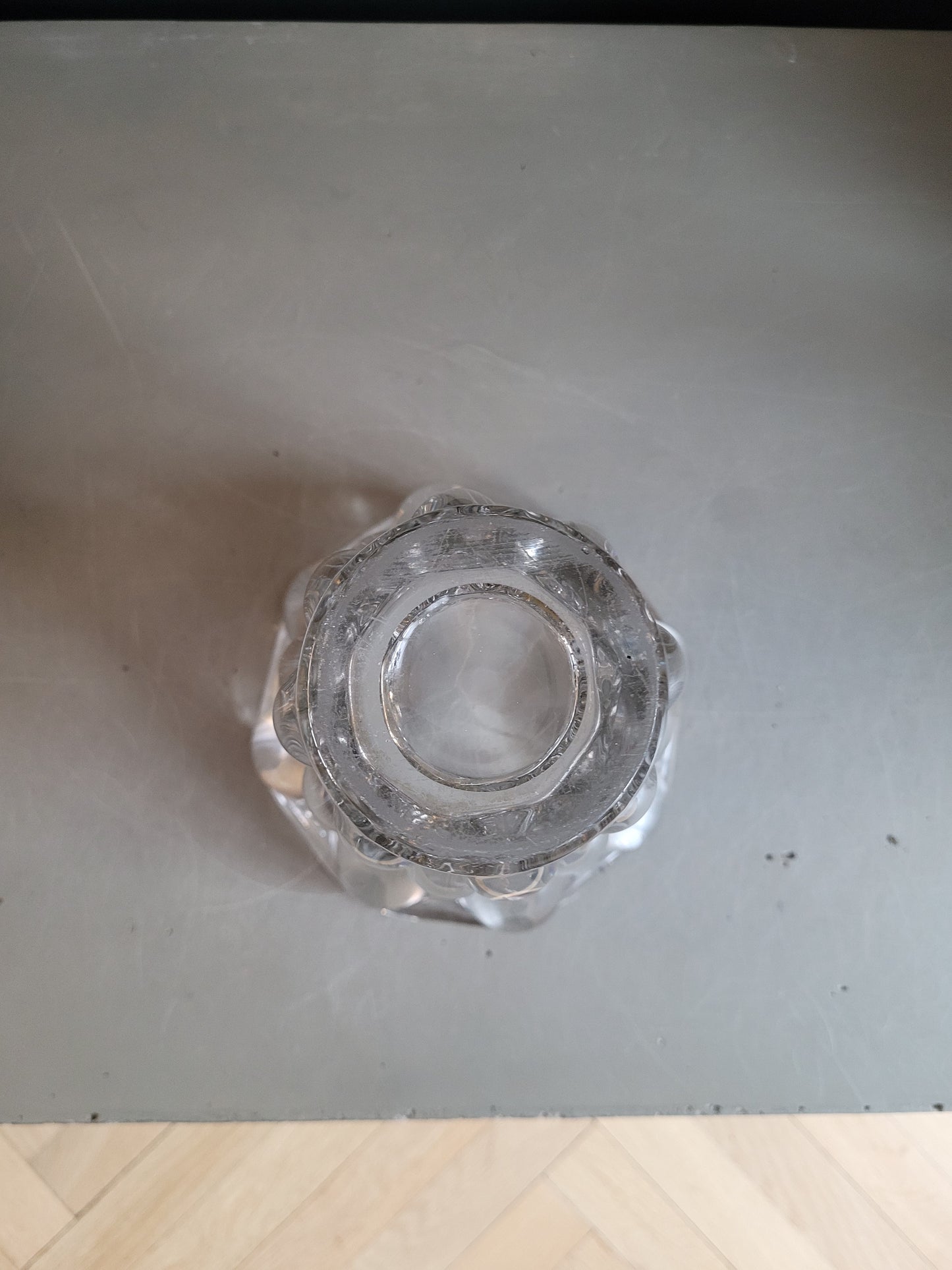 Vase en cristal de Sèvres modèle Etrusque - Ref 838