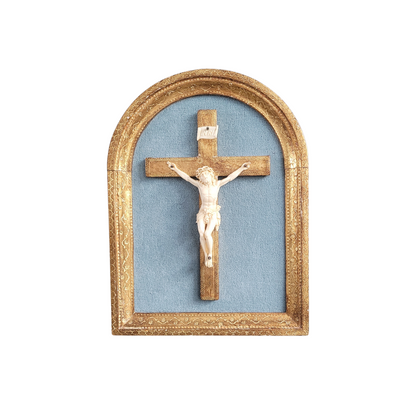 Crucifix encadré cadre doré et velours turquoise - Ref 1036