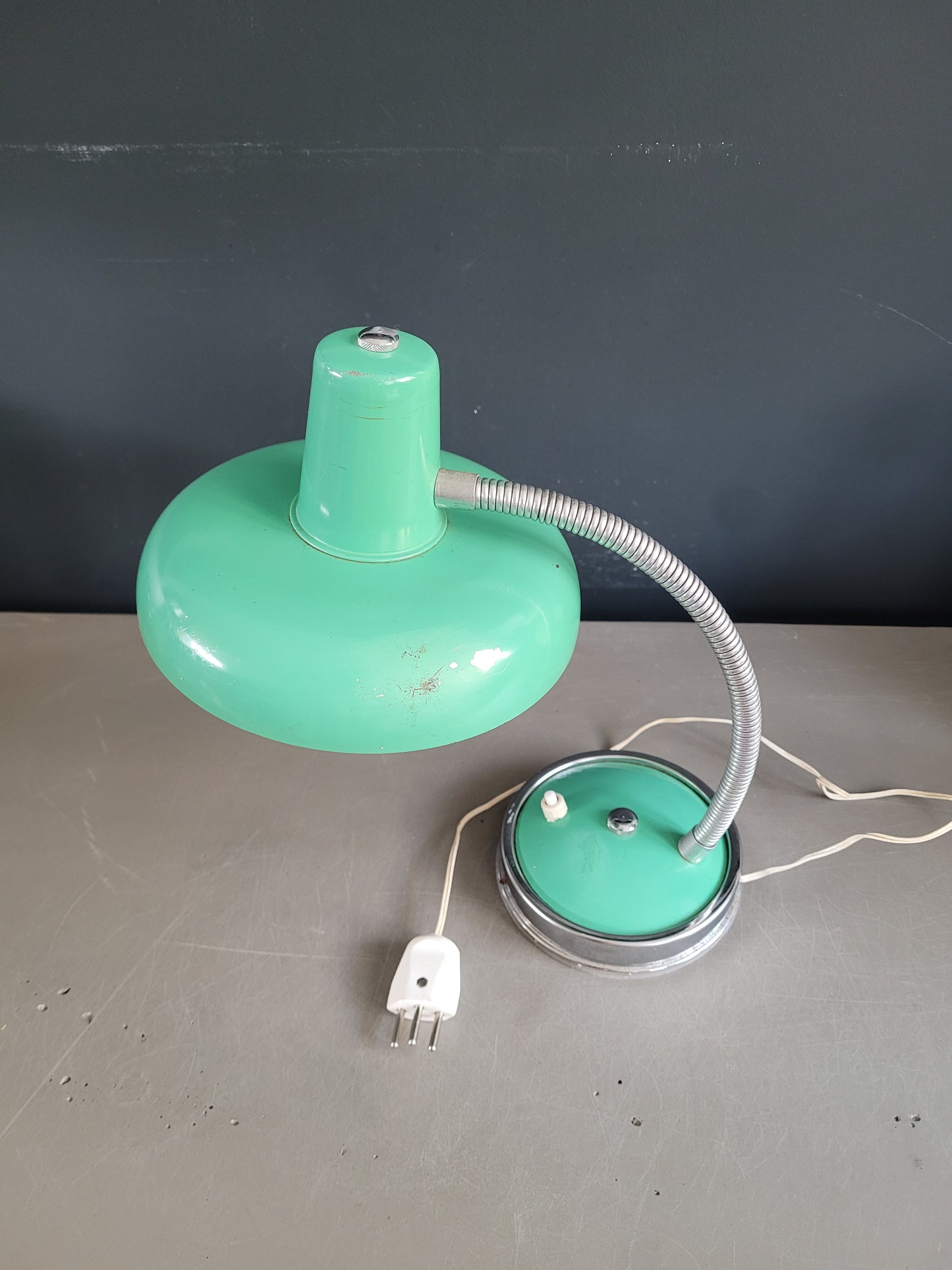Lampe de bureau vintage orientable - Ref 820