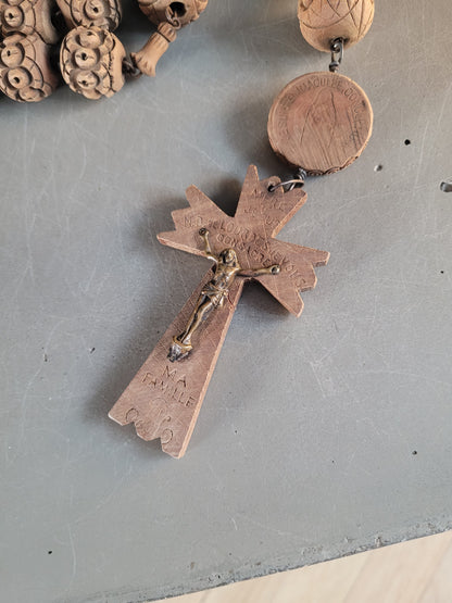 Grand chapelet en bois sculpté 130cm - Notre Dame de Lourdes - Ref 787