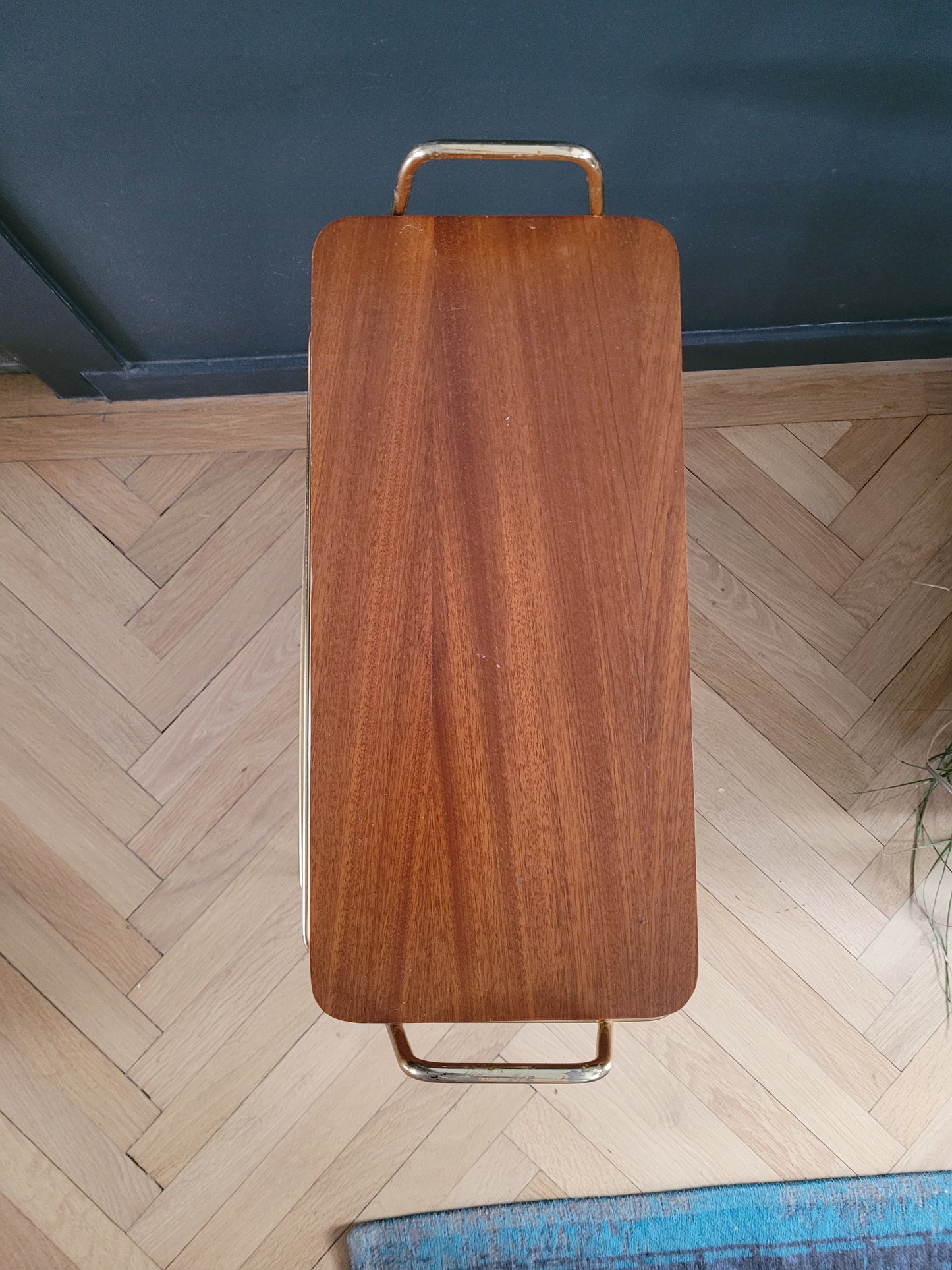 Bout de canapé- porte-revues en fil doré vintage - Ref 826