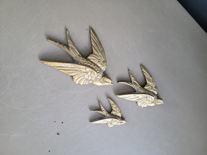 Envolée d'hirondelles anciennes en laiton massif - Ref 850