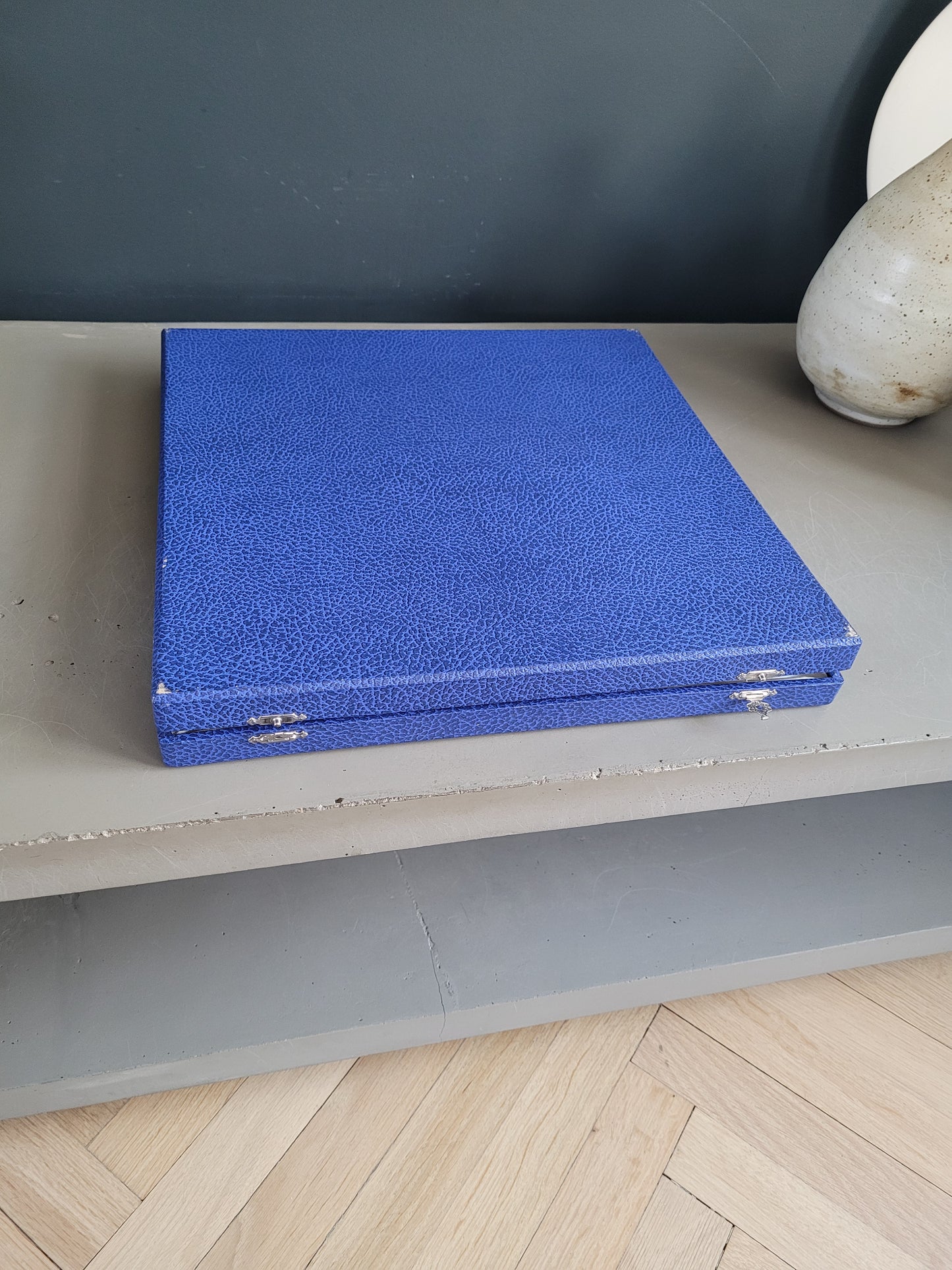 12 porte-couteaux en porcelaine de Limoges dans leur écrin- Ref 306