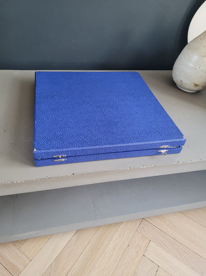 12 porte-couteaux en porcelaine de Limoges dans leur écrin- Ref 306