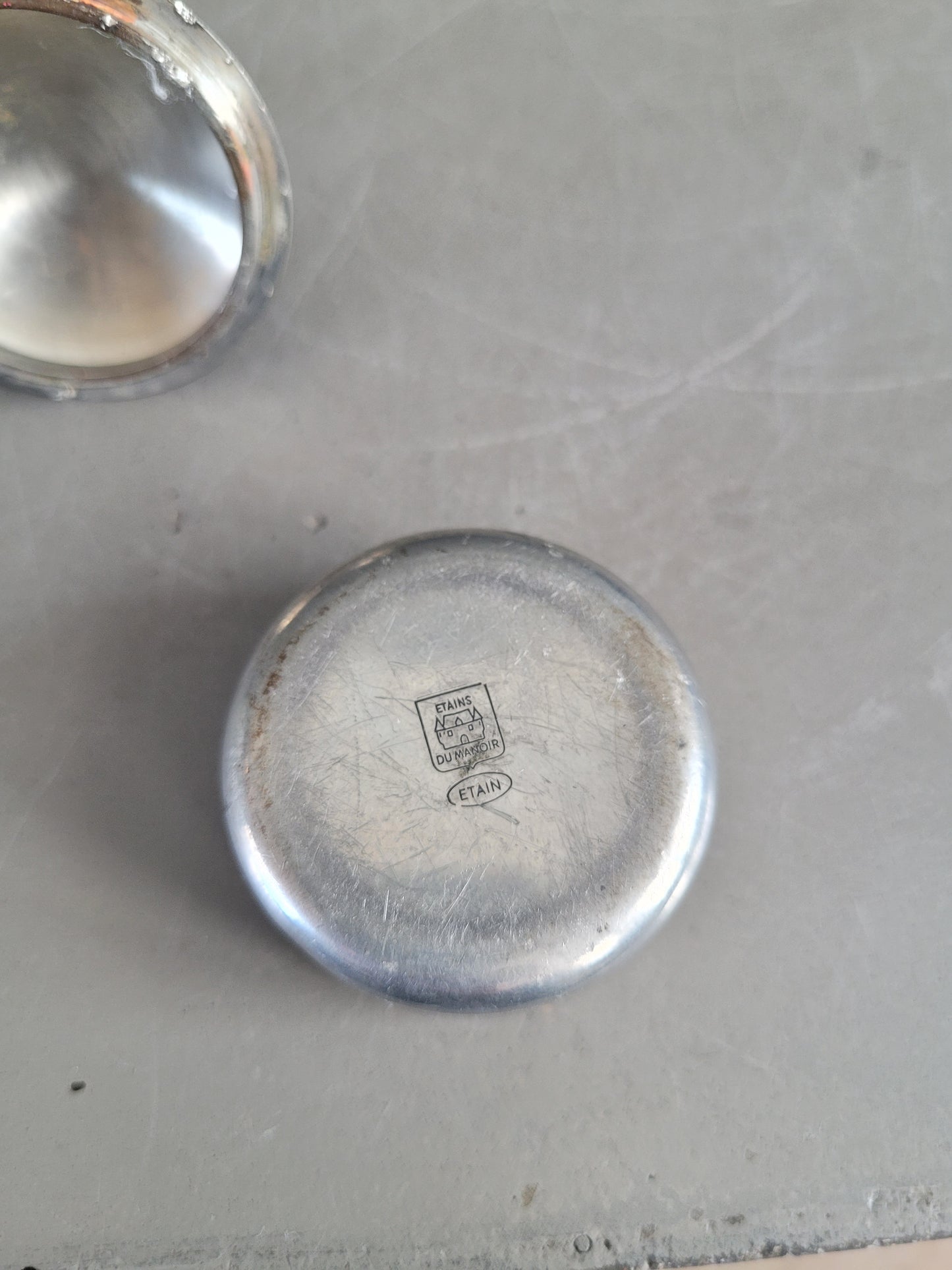 Boîte à dents ancienne en étain- Étains du Manoir - Ref 898