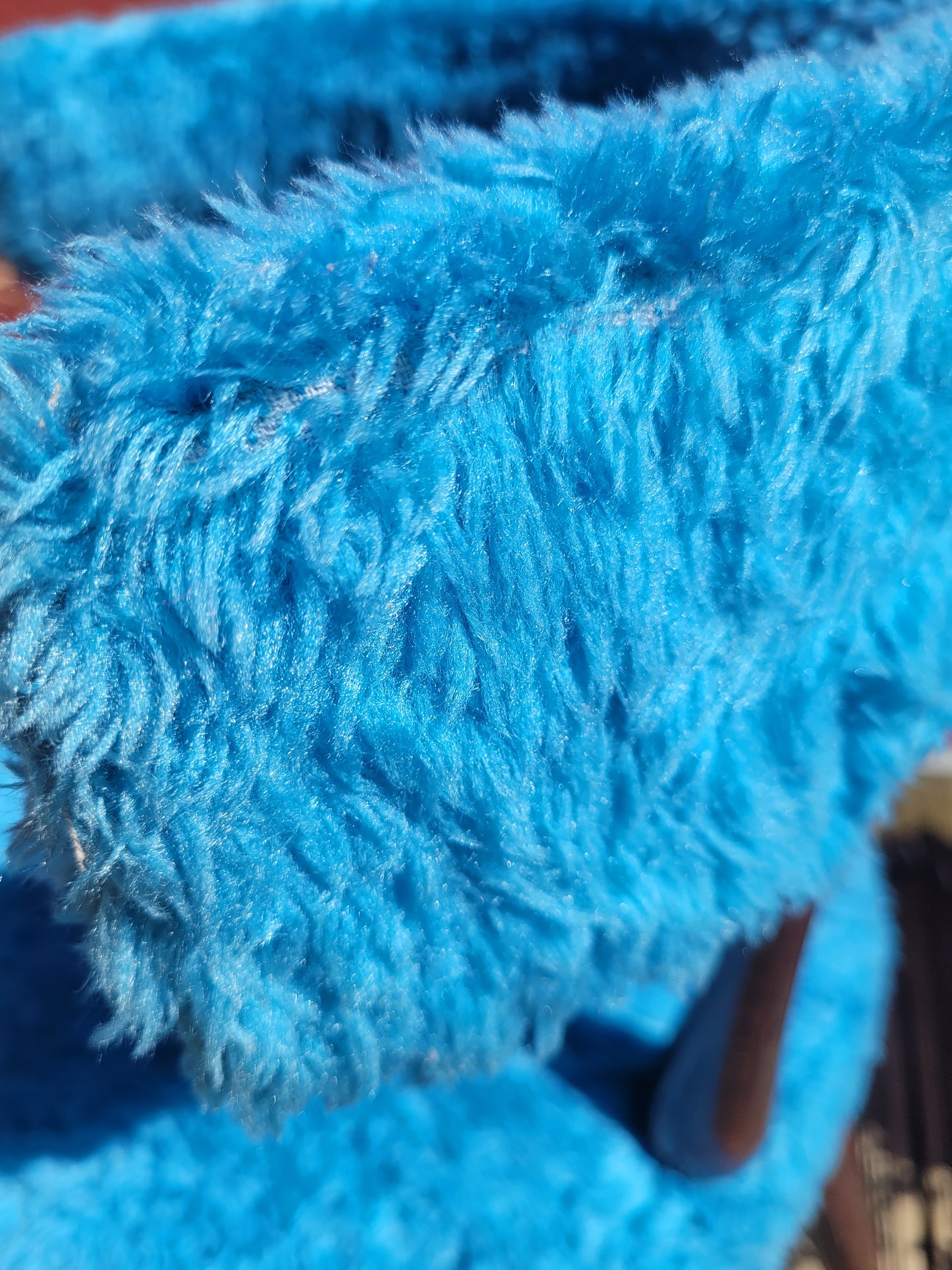 Chaise moumoute bleue vintage - Ref 551