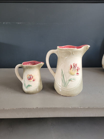 Paire de pichets barbotine décors tulipes - Ref 400