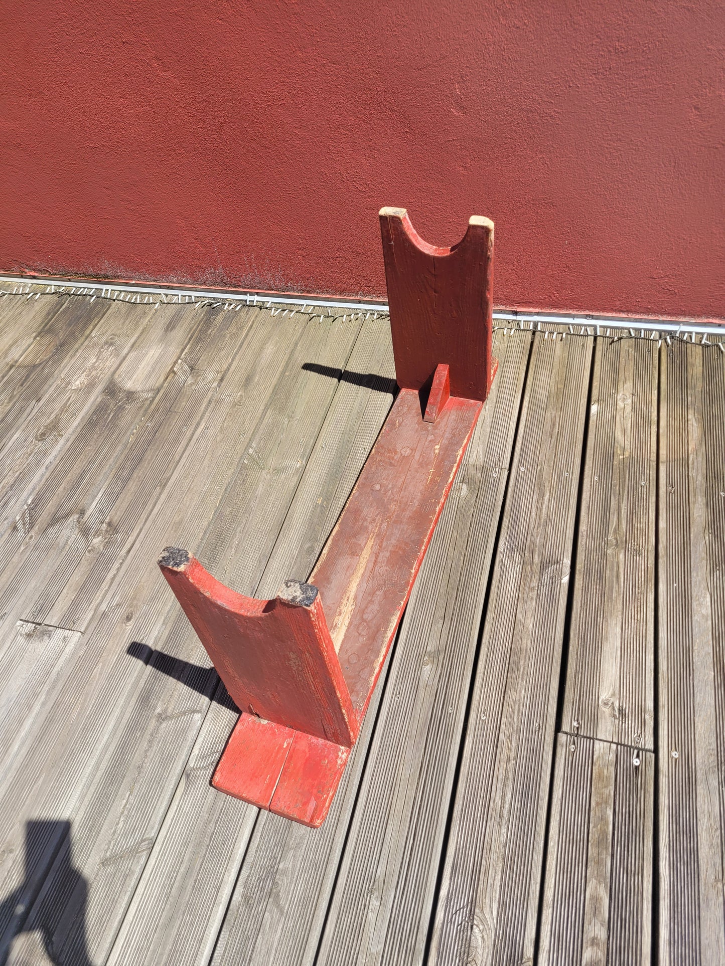 Banc ancien en bois peint en rouge - Ref 1261