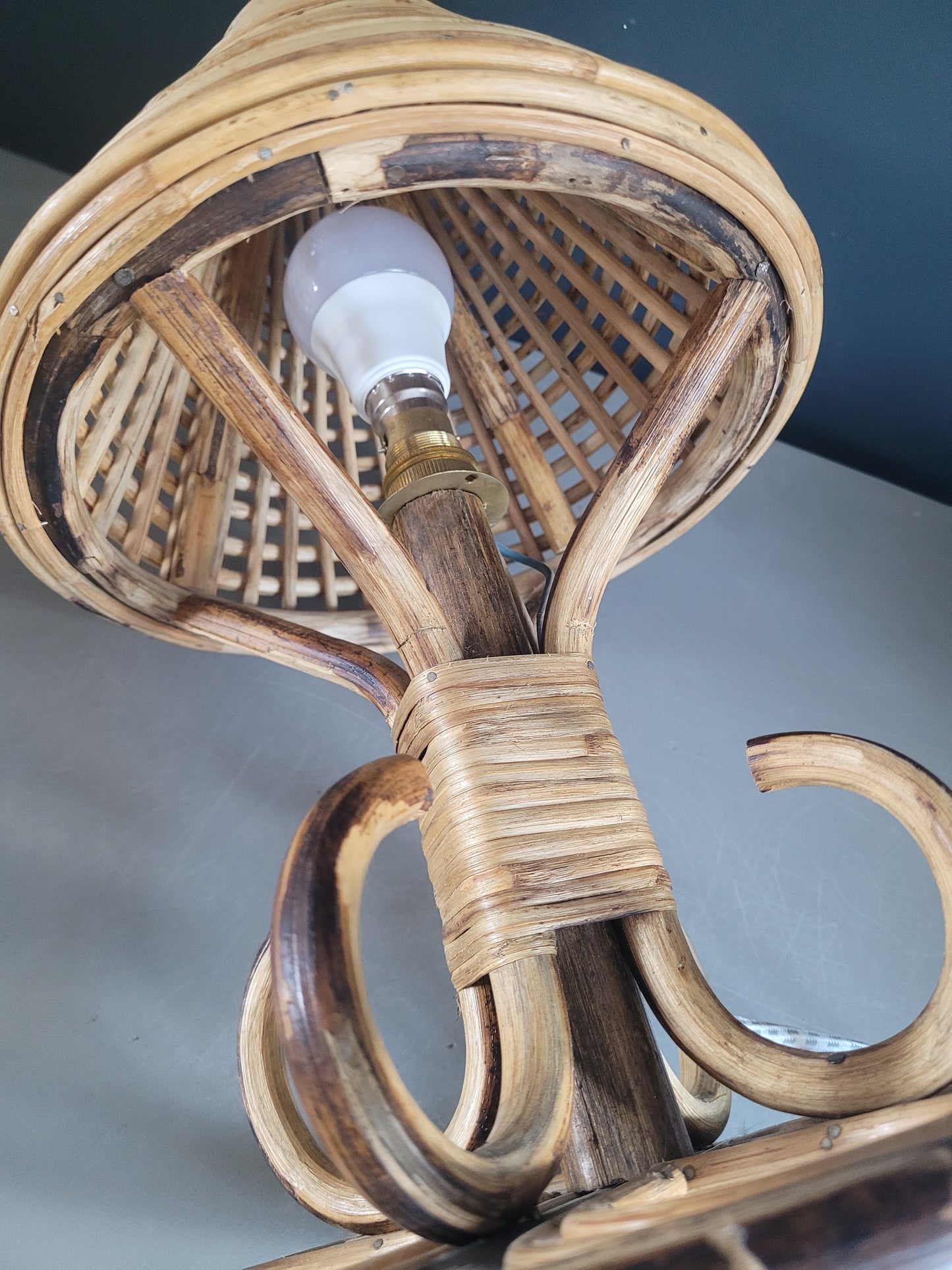 Lampe à poser vintage en bambou et rotin - Ref 780