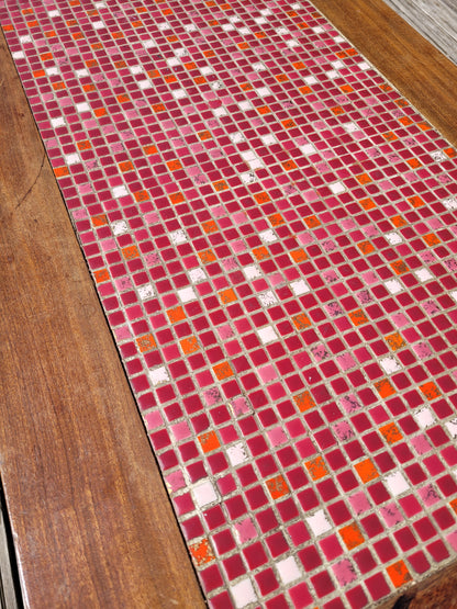 Table basse vintage en teck et mosaïque pieds compas - Ref 881