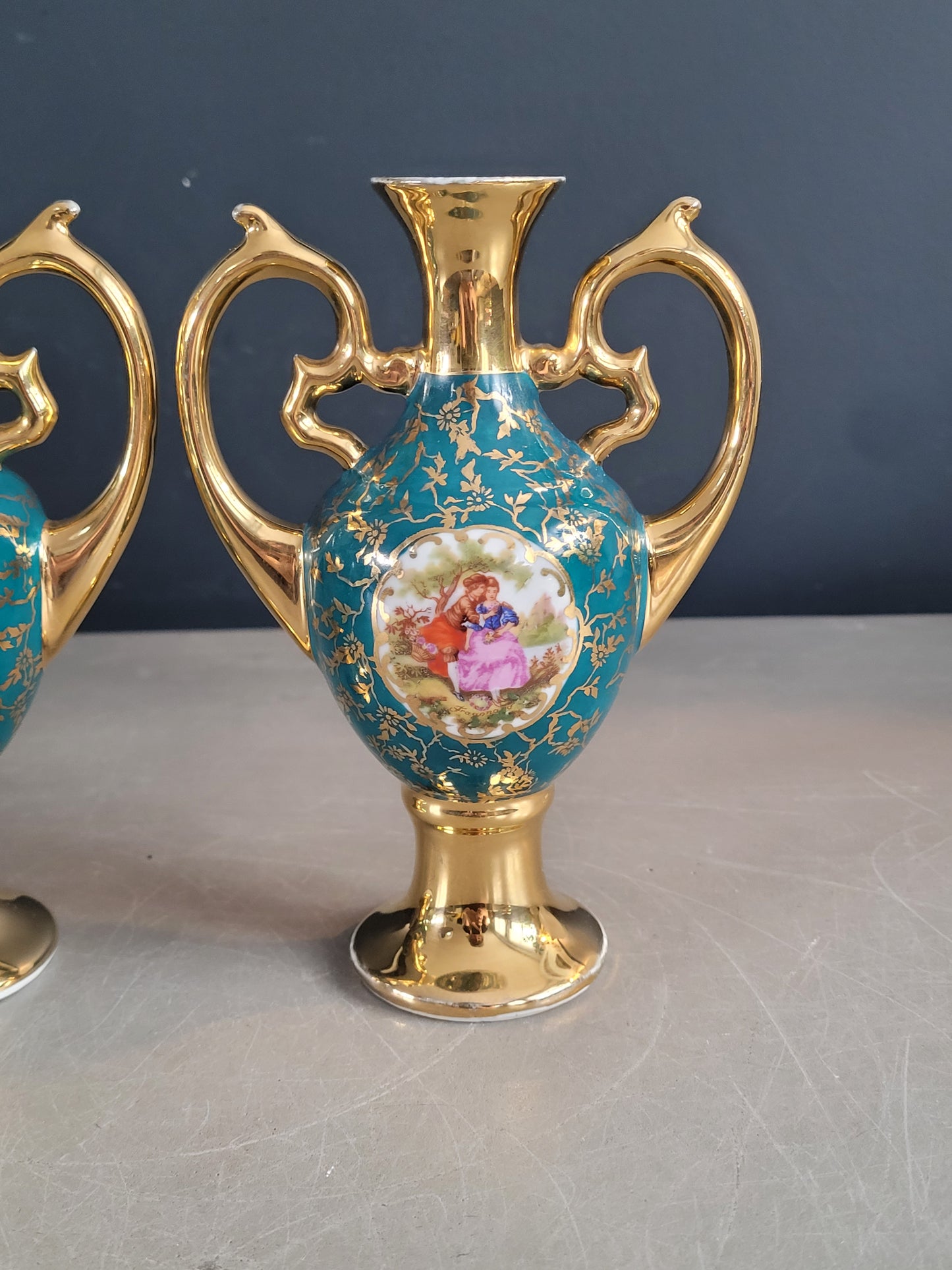 Paire de vases en porcelaine de Limoges - Marcel Chaufriasse - Ref 991