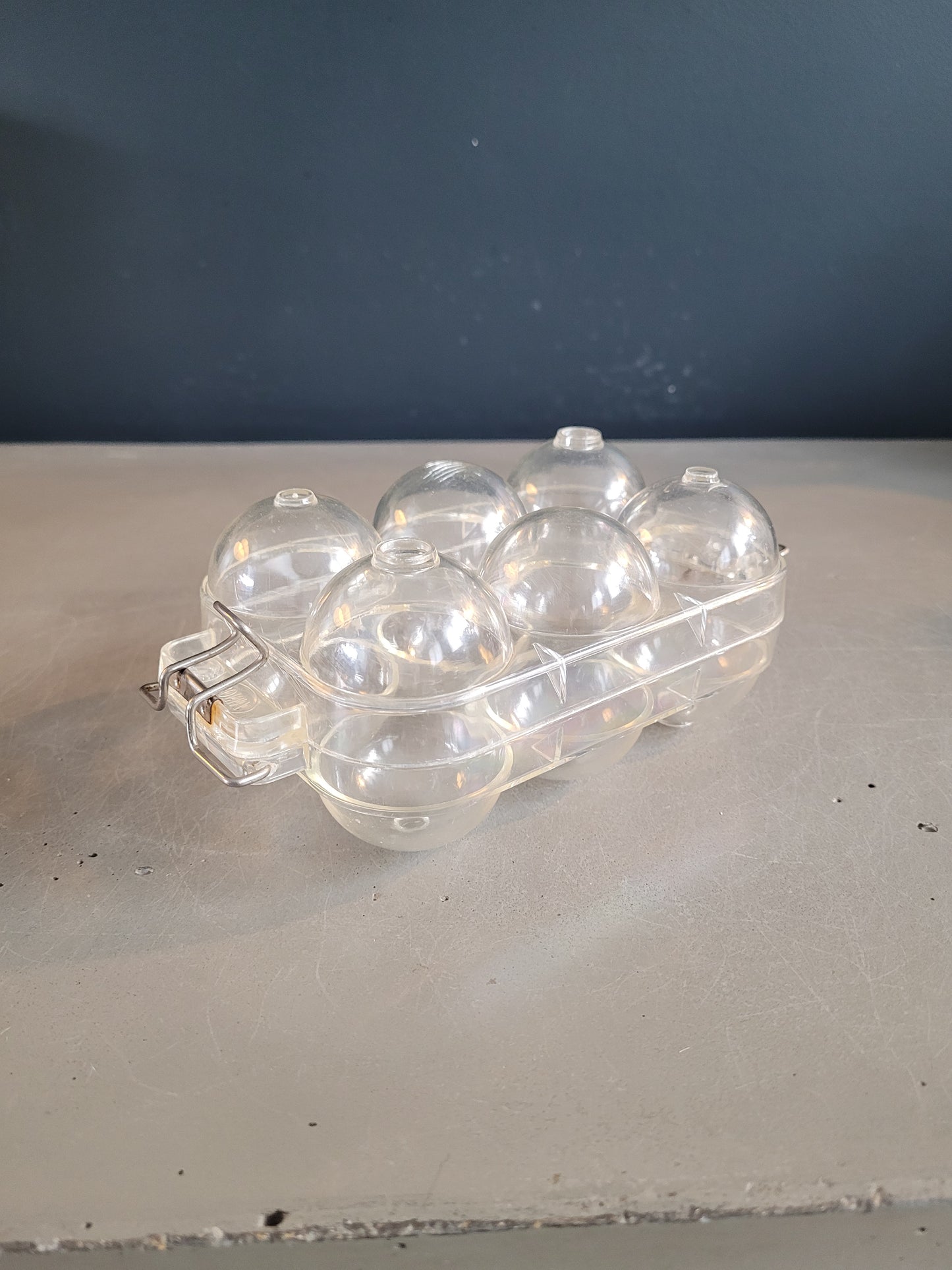 Boîte à œufs vintage Bolta en plexi - Ref 662