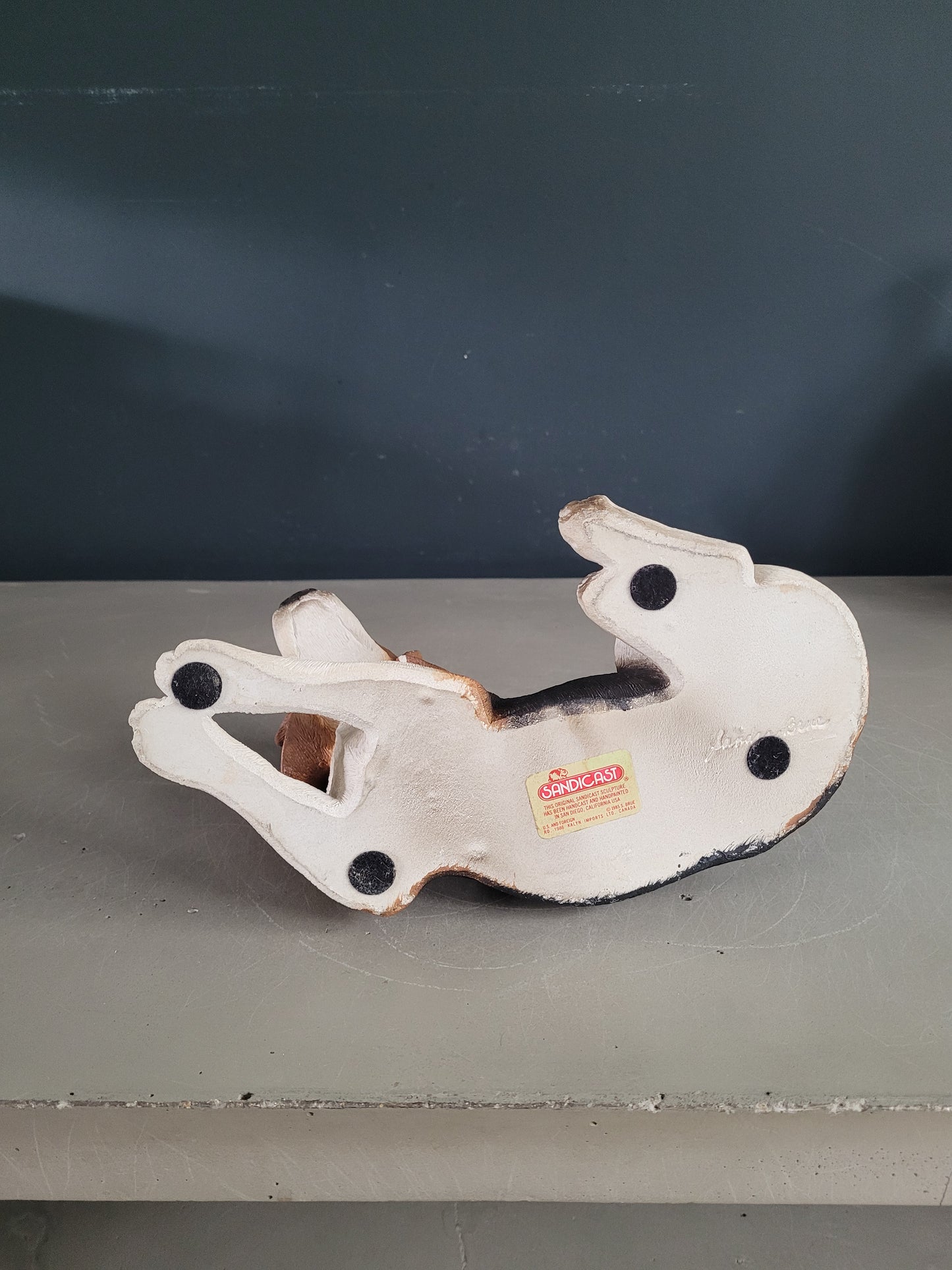 Chien beagle Sandra Brue pour Sandicast USA - Ref 985