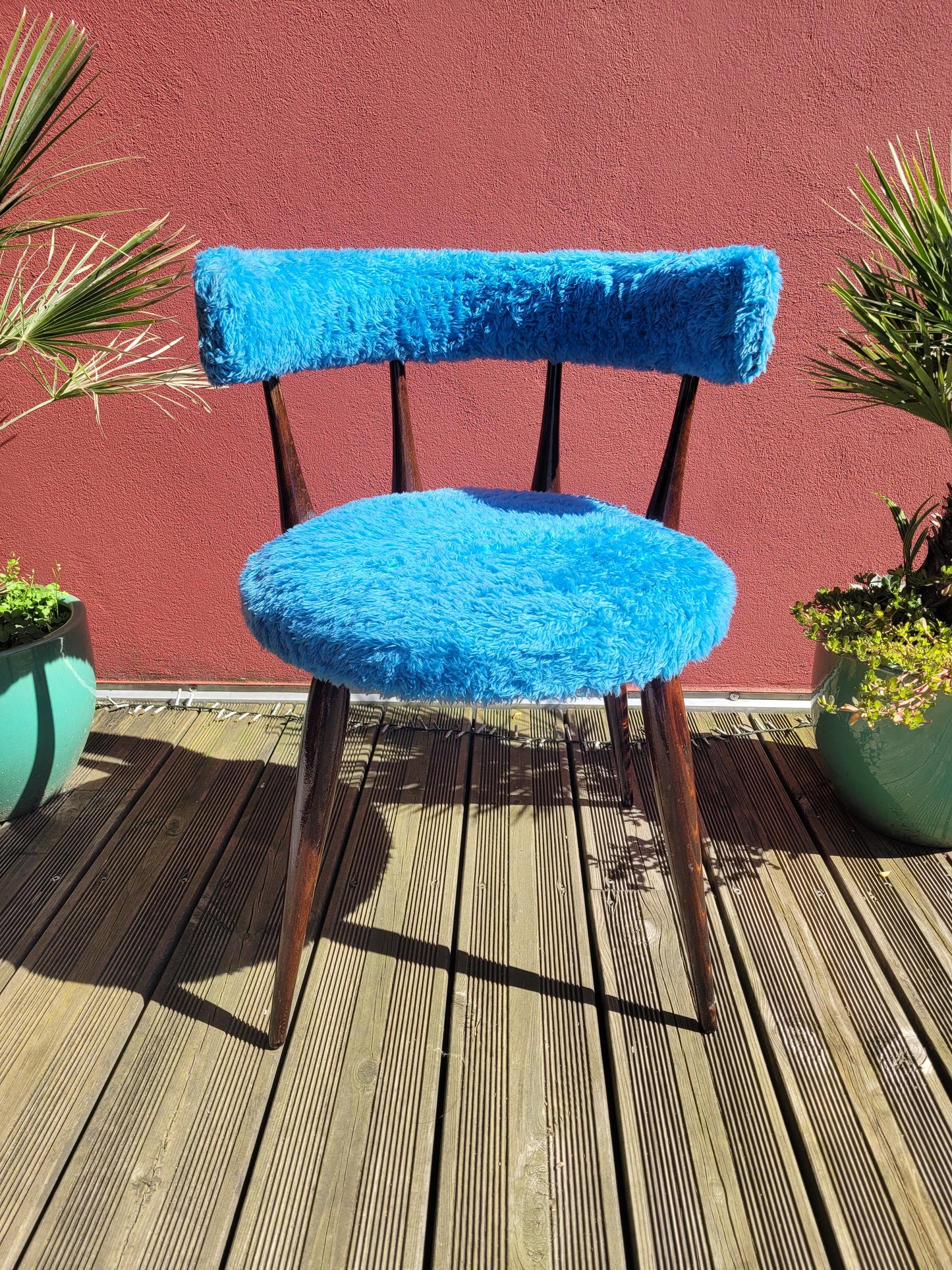 Chaise moumoute bleue vintage - Ref 551