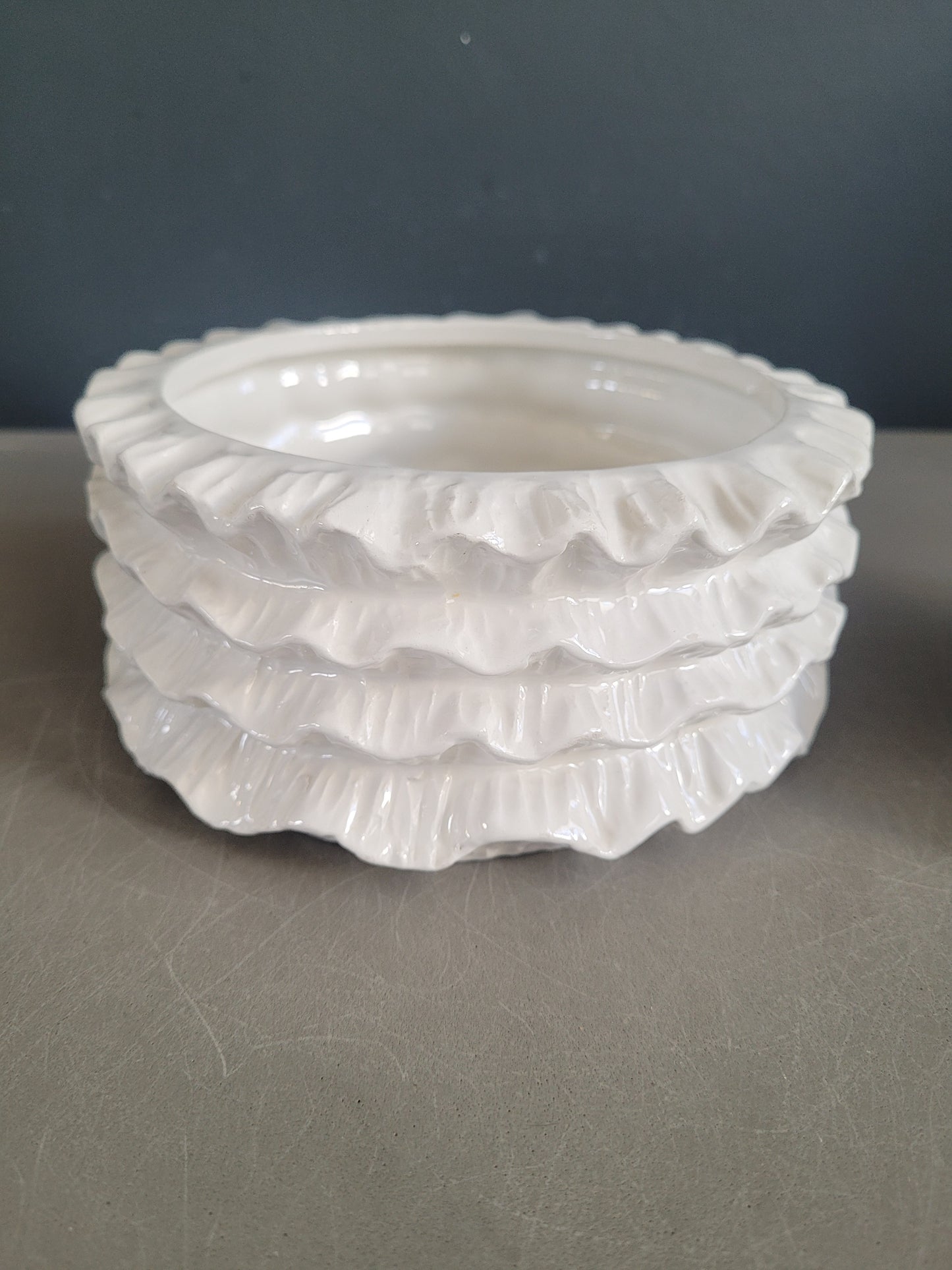 Bonbonnière Pierrot ancienne en porcelaine- Ref 606