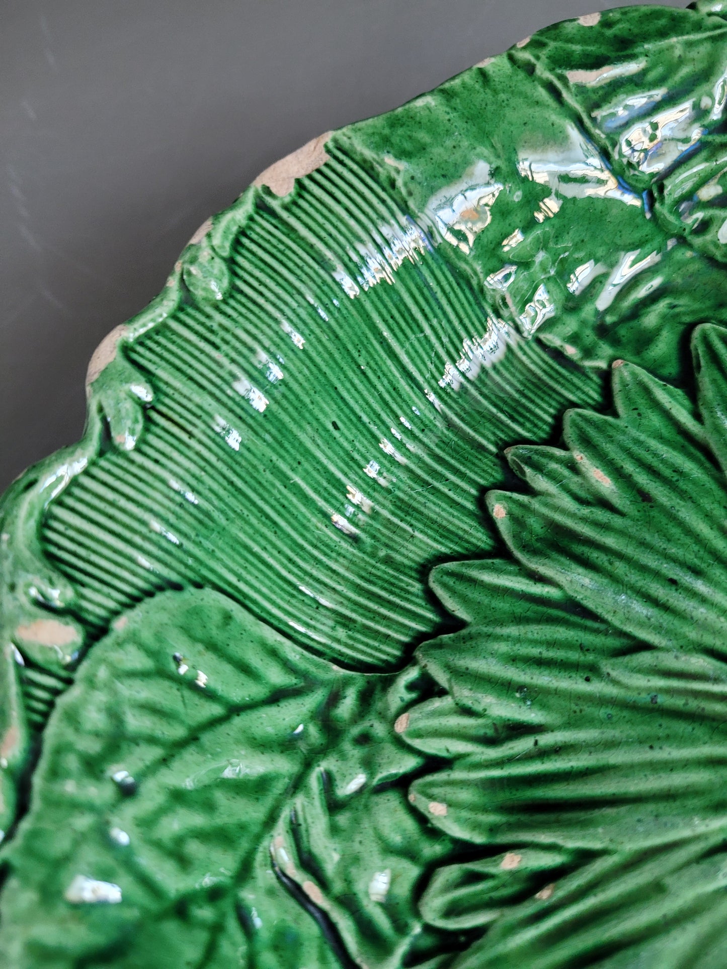 Assiette montée en barbotine motif tournesol - Ref 900