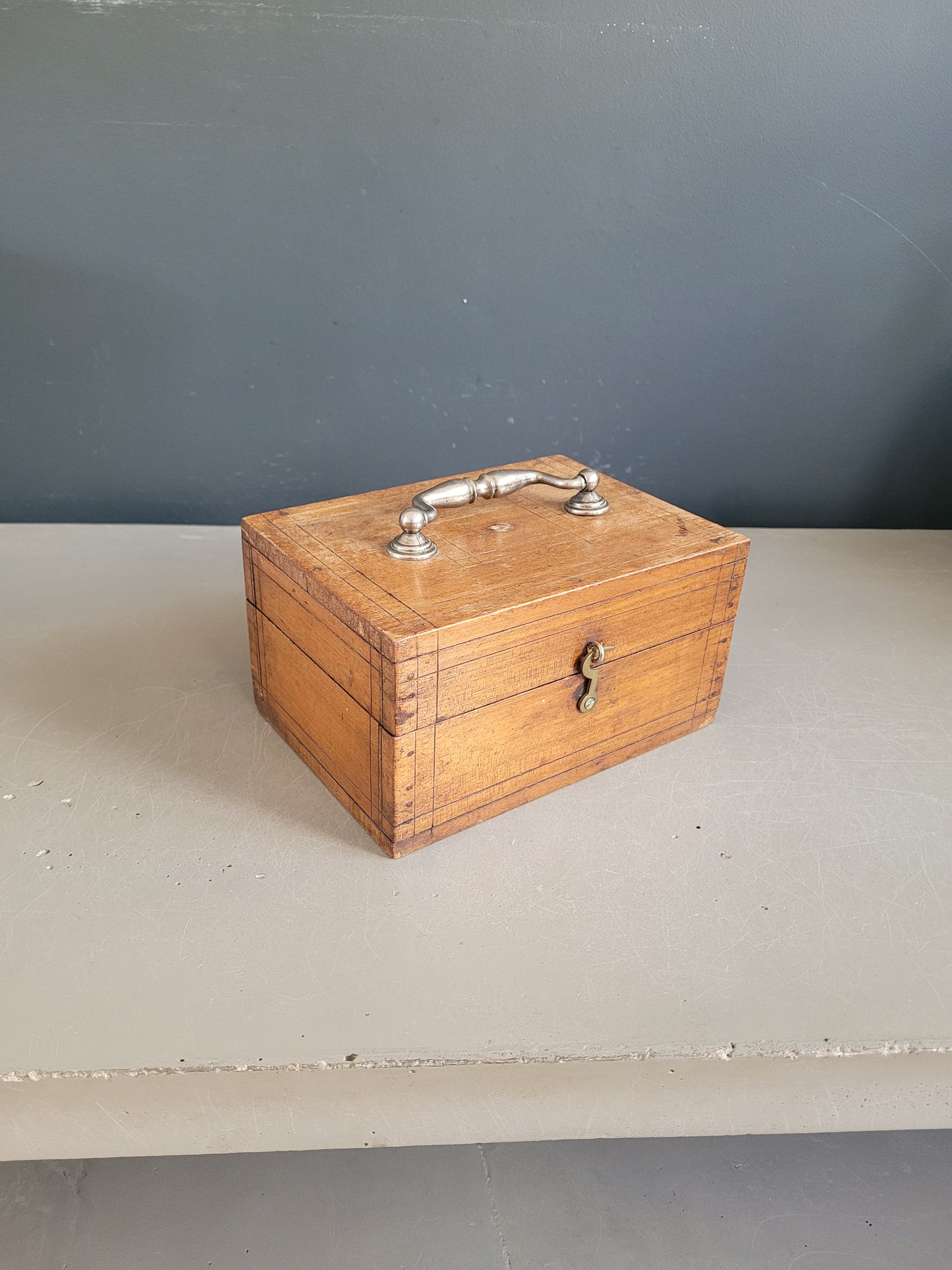 Boîte ancienne en bois - Ref 656